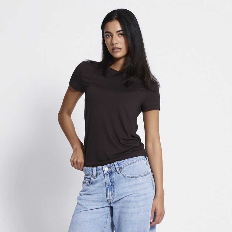 Soft feel tee "Liv"